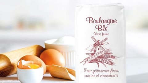 Le sachet de 1kg de farine, un produit  que beaucoup ont intégré à leur gamme, comme ici les Grands Moulins de Paris.